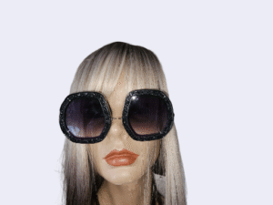 Demur Vintage Elegance – Sunglasses for