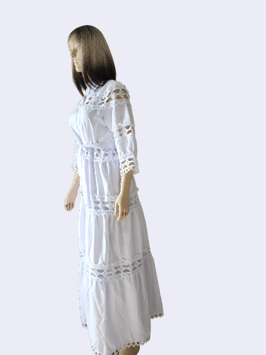 Queen White Lace-Print Design Long Gown - Image 4